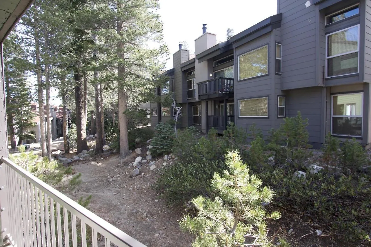 St Anton Wooded View 1-Bedroom Condos With Complimentary Hot Drinks contacts
