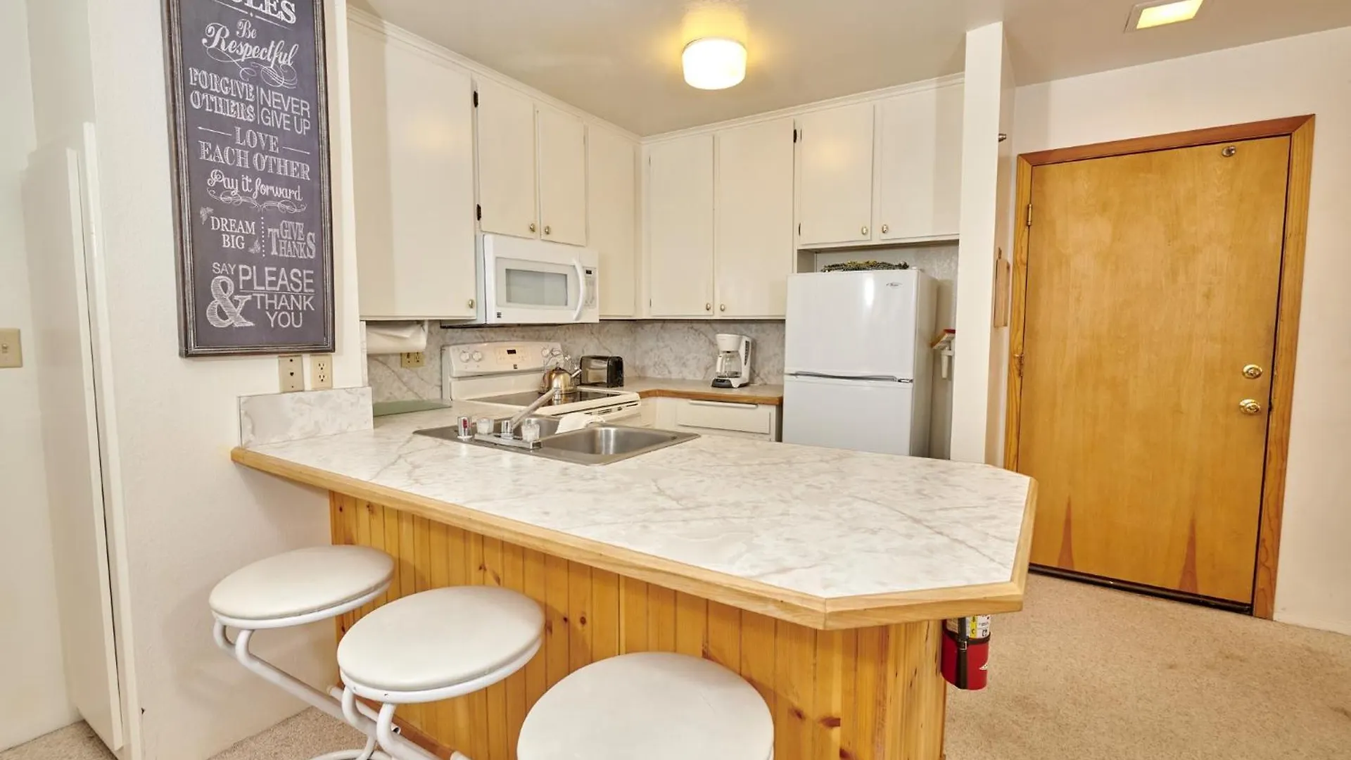 Apartment St Anton Wooded View 1-Bedroom Condos With Complimentary Hot Drinks Mammoth Lakes United States